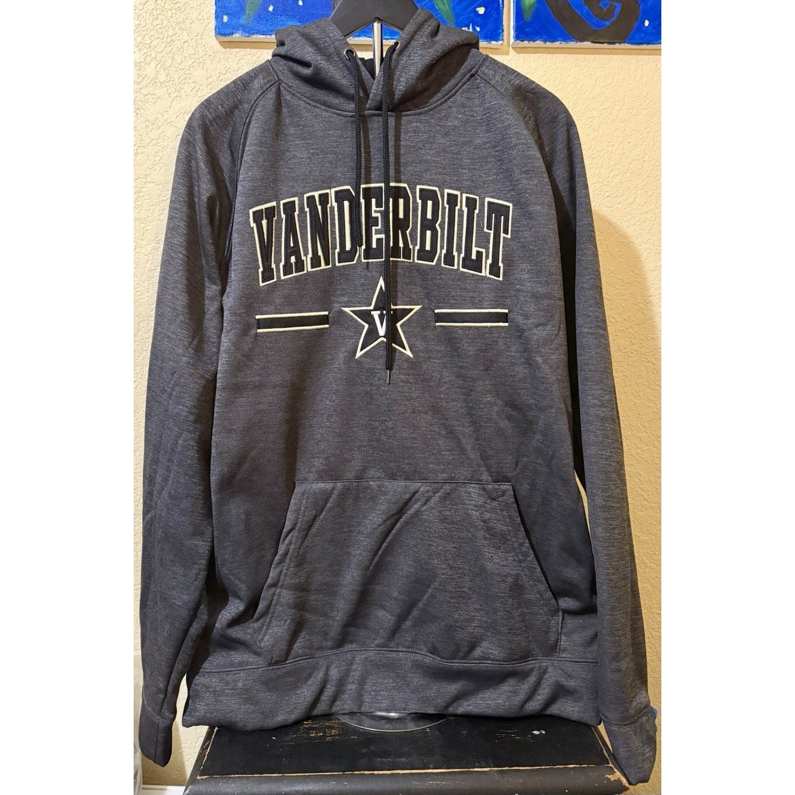 Colosseum Athletics Vanderbilt Commodores Gray Pullover Hoodie Extra Large Xl